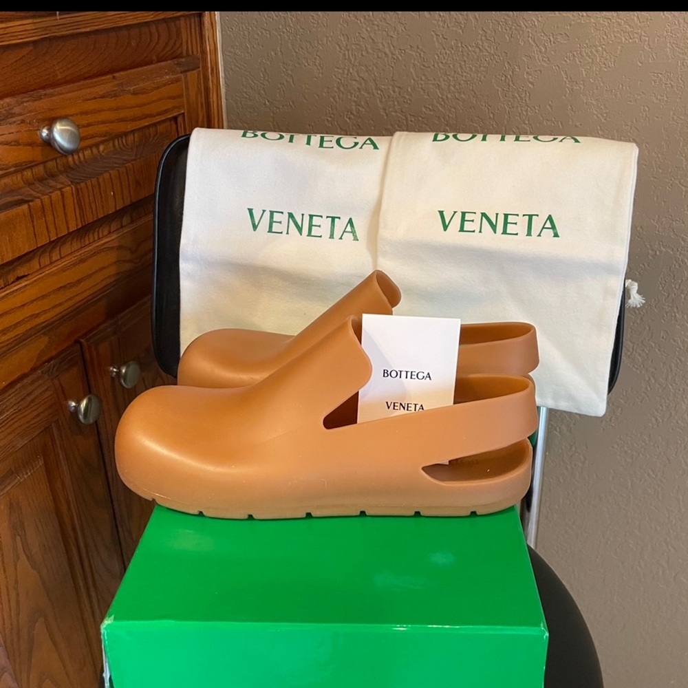 Bottega veneta ladies mule new